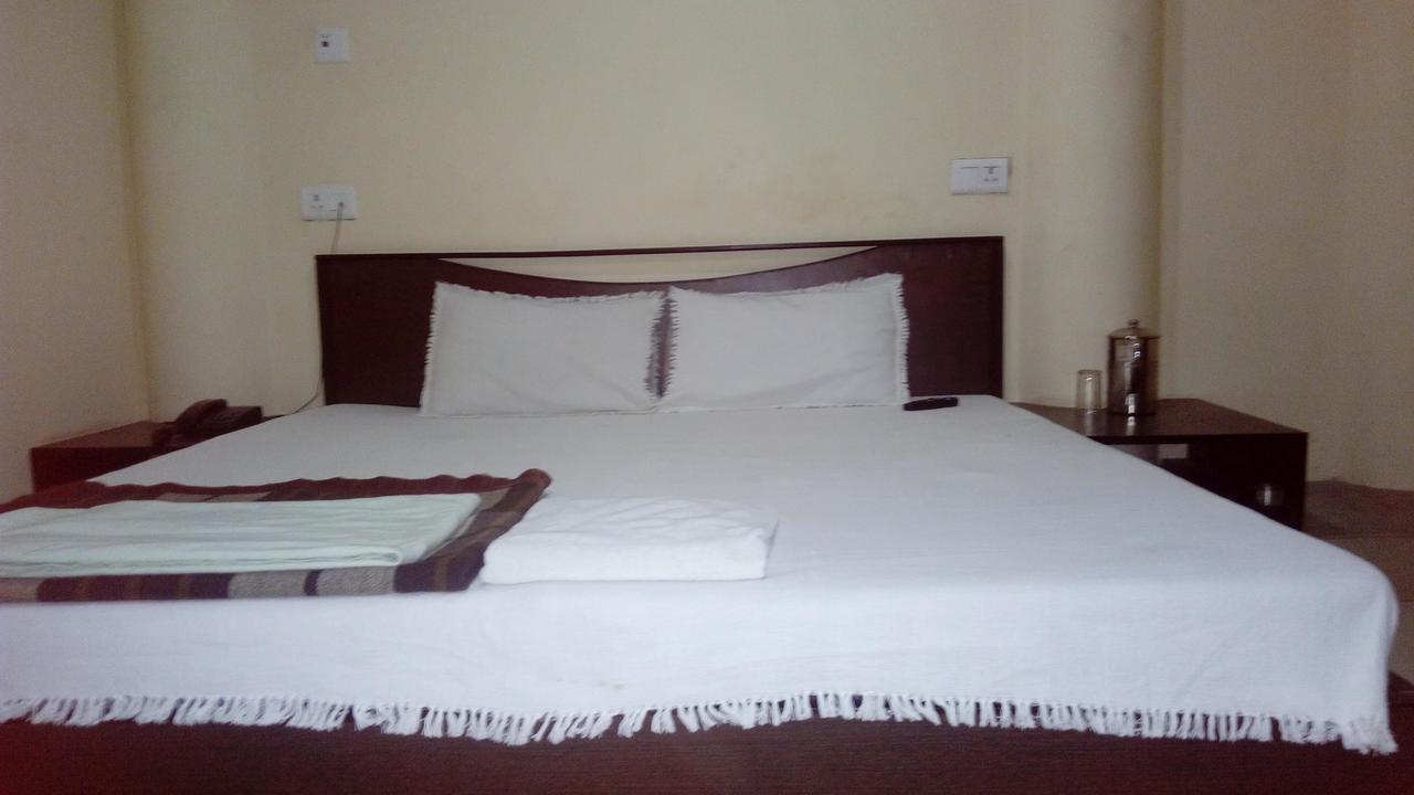 Hotel Sunshine Kashipur エクステリア 写真
