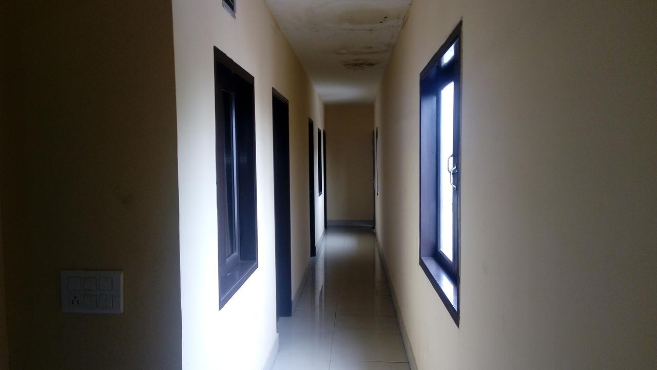 Hotel Sunshine Kashipur エクステリア 写真